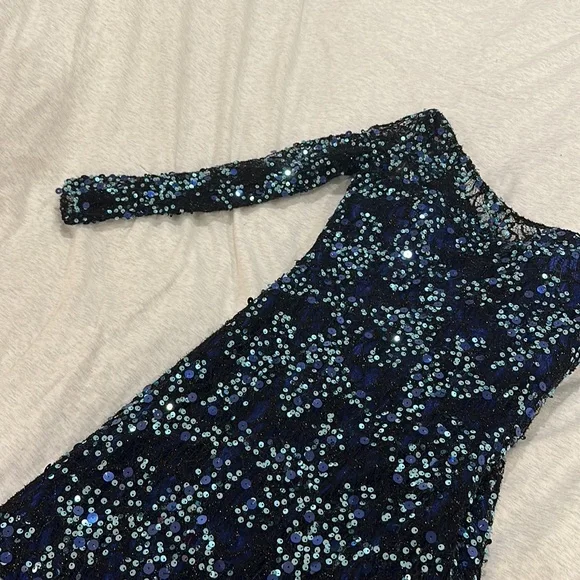 Black and blue one shoulder dress, size 4/6 - Picture 4 of 4